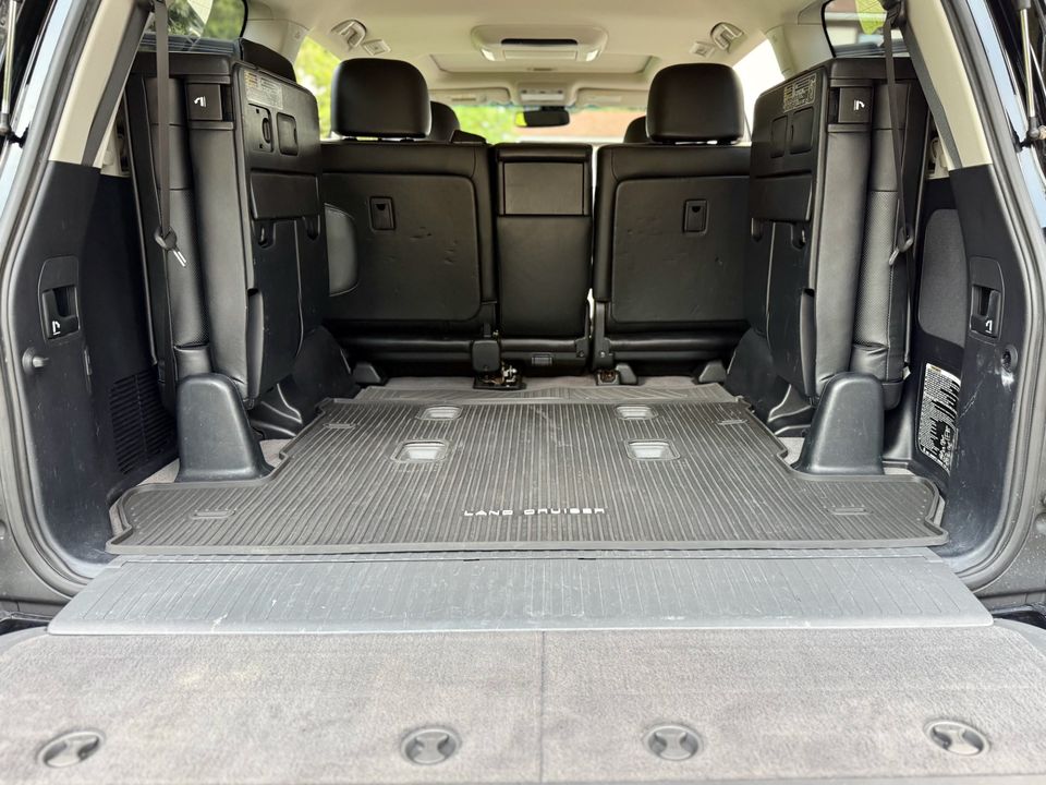 2014 Toyota Land Cruiser 200 SERIES CLEAN CARFAX EXCELLENT