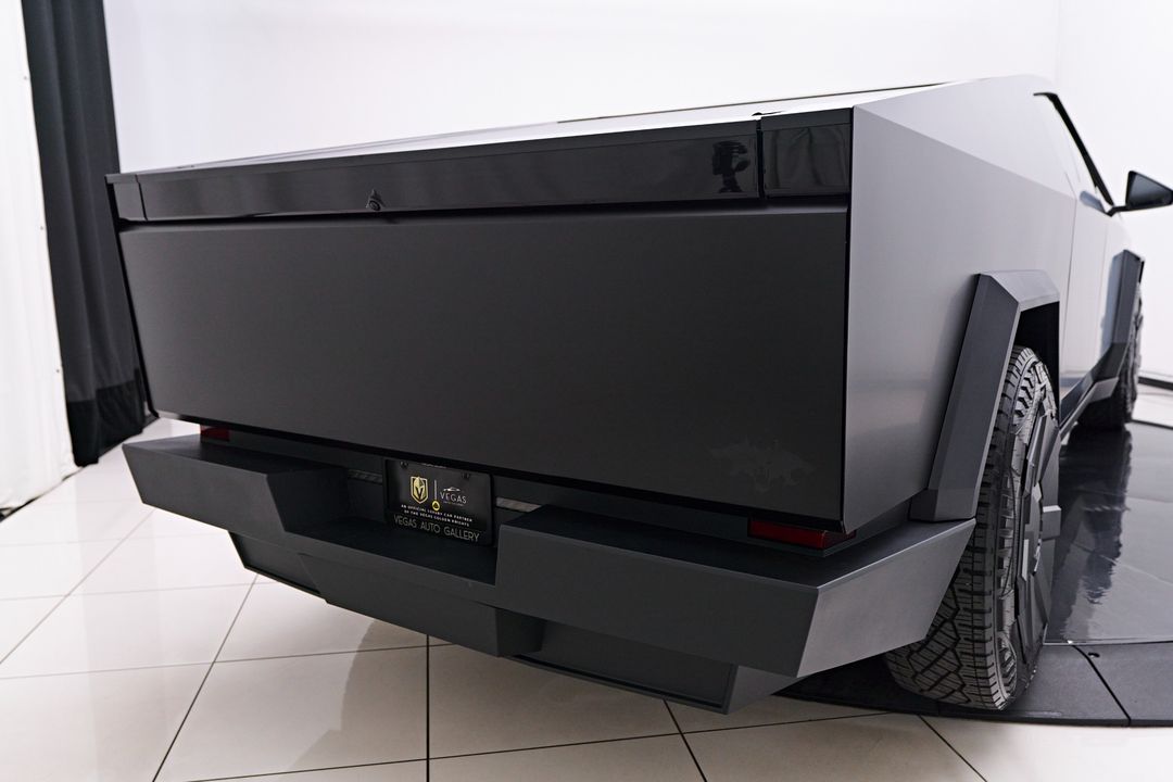 2024 Tesla Cybertruck