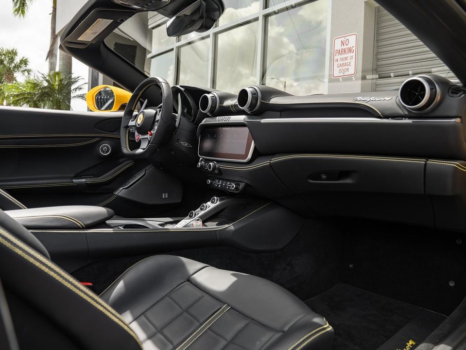 2022 Ferrari Portofino M