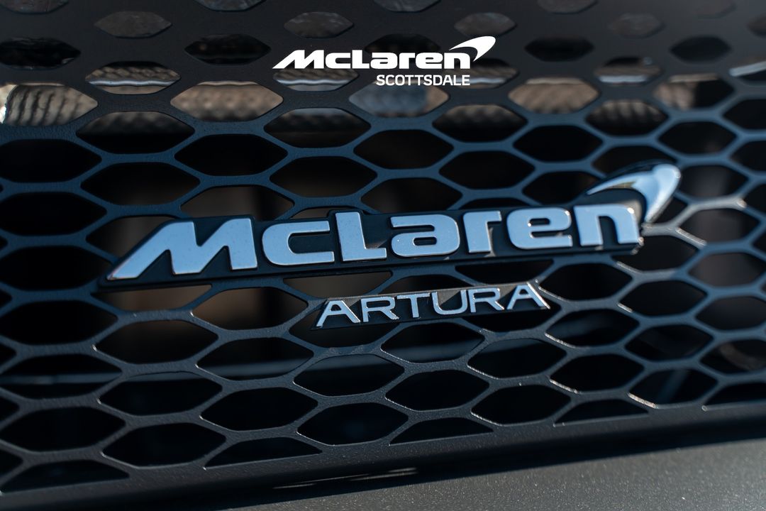 2023 MCLAREN ARTURA