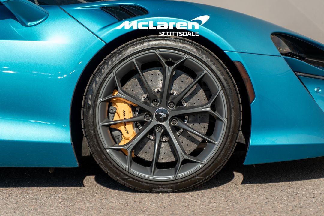 2023 MCLAREN ARTURA