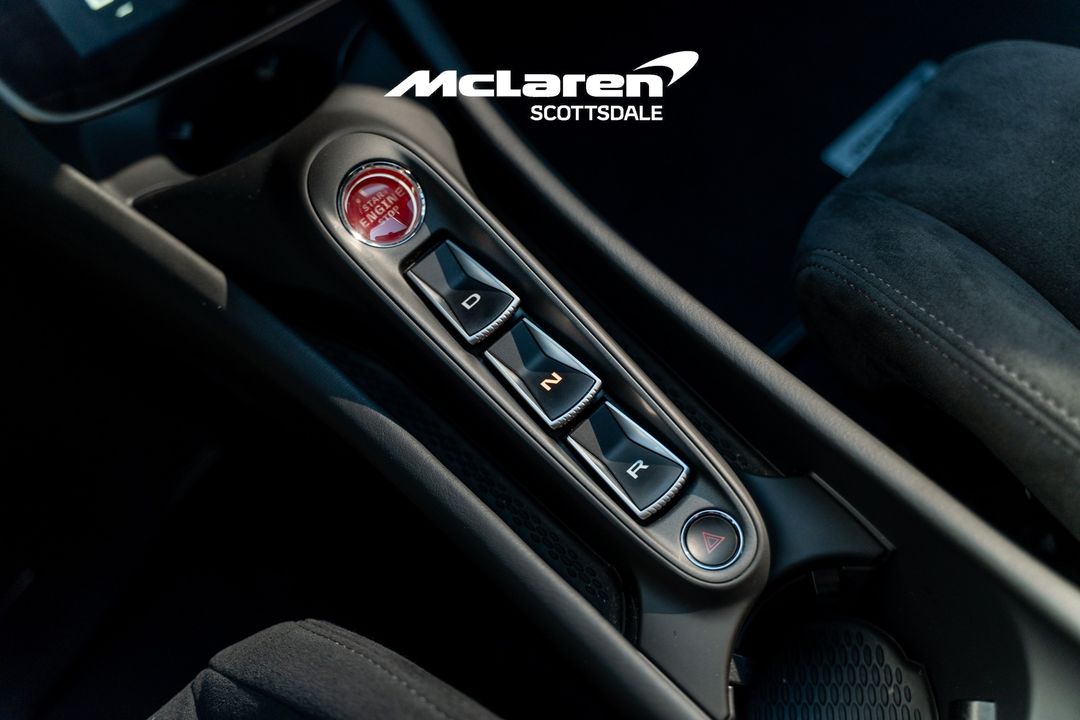 2023 MCLAREN ARTURA