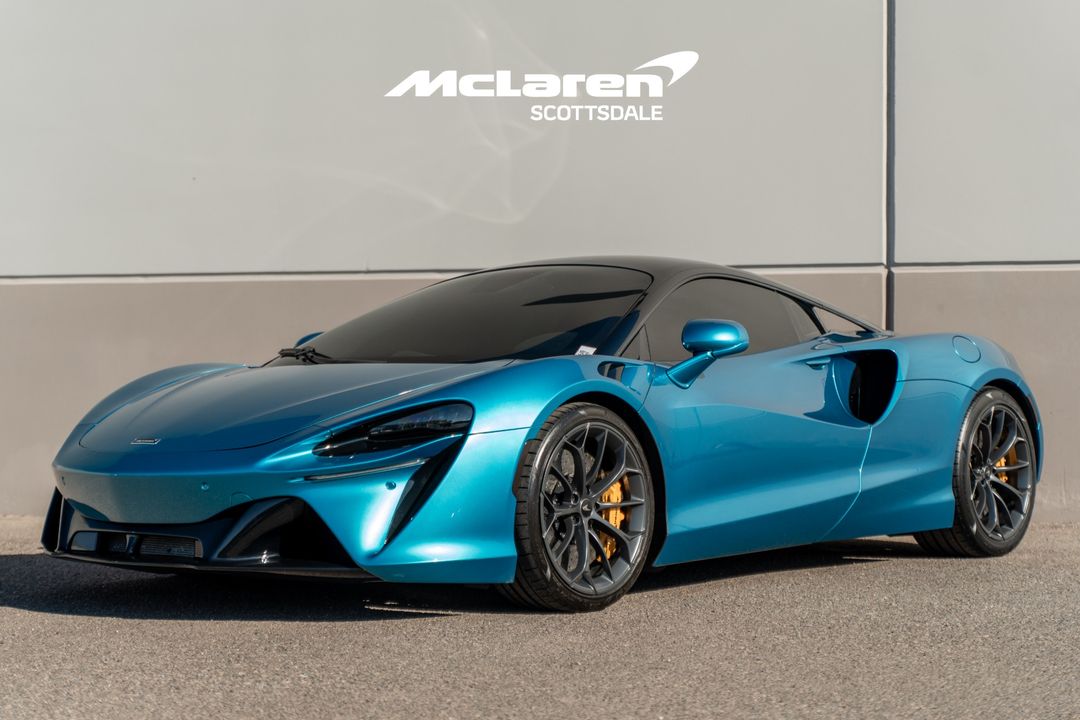 2023 MCLAREN ARTURA