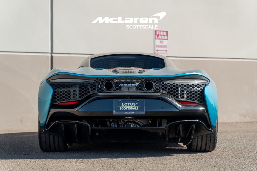 2023 MCLAREN ARTURA