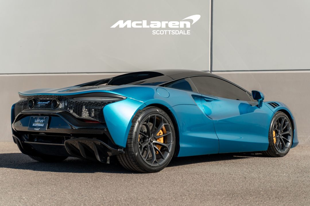 2023 MCLAREN ARTURA
