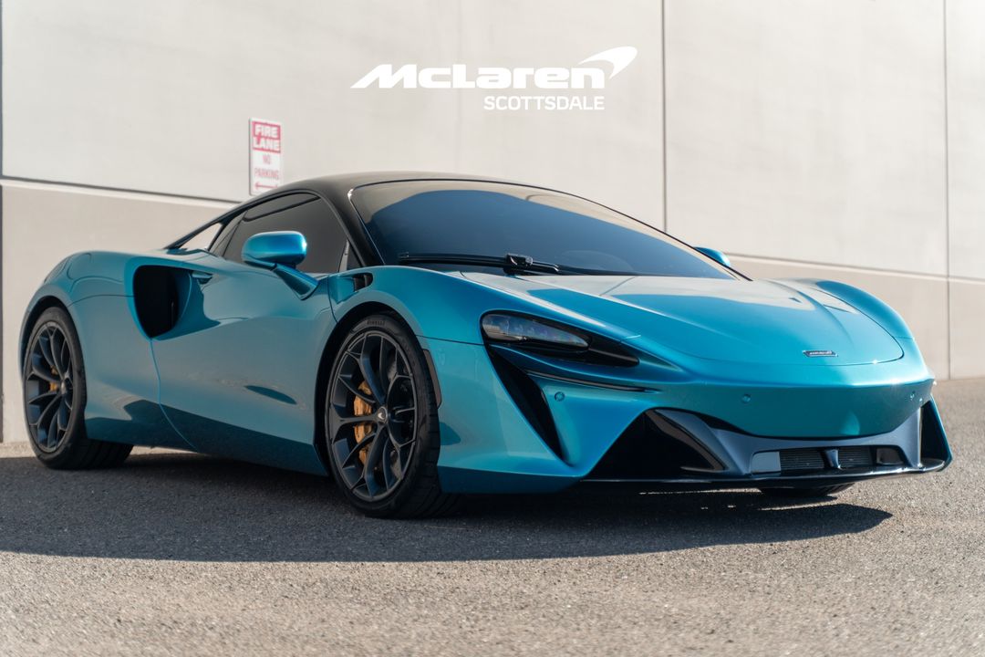 2023 MCLAREN ARTURA