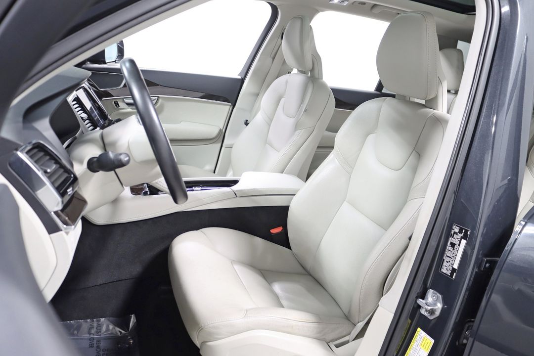 2017 Volvo XC90