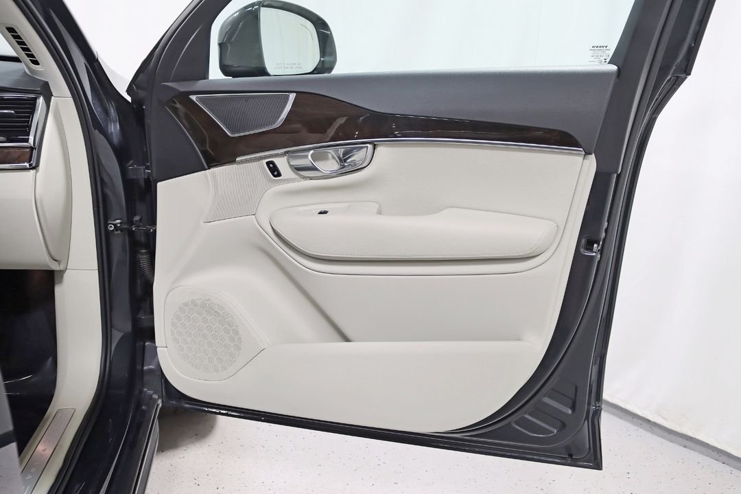 2017 Volvo XC90