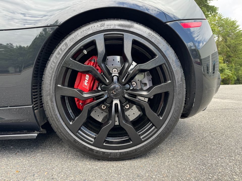 2011 Audi R8 Quattro Spyder 5.2L