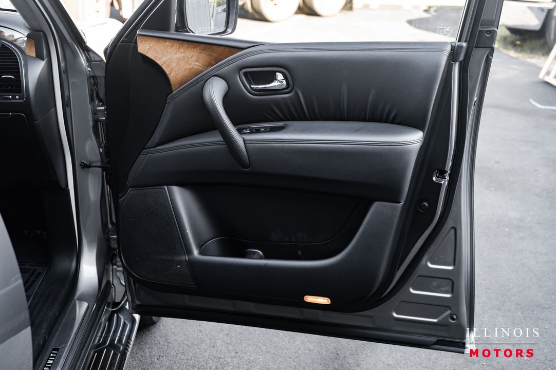 2012 INFINITI QX56