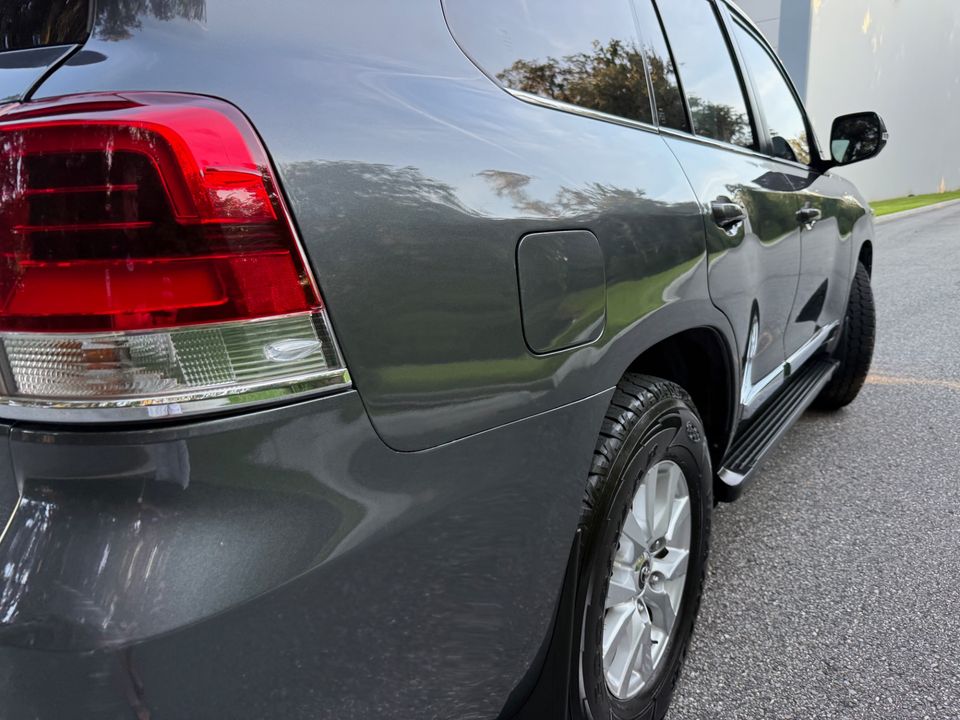 2016 Toyota Land Cruiser 200 EXCELLENT CLEAN CARFAX SOUTHERN