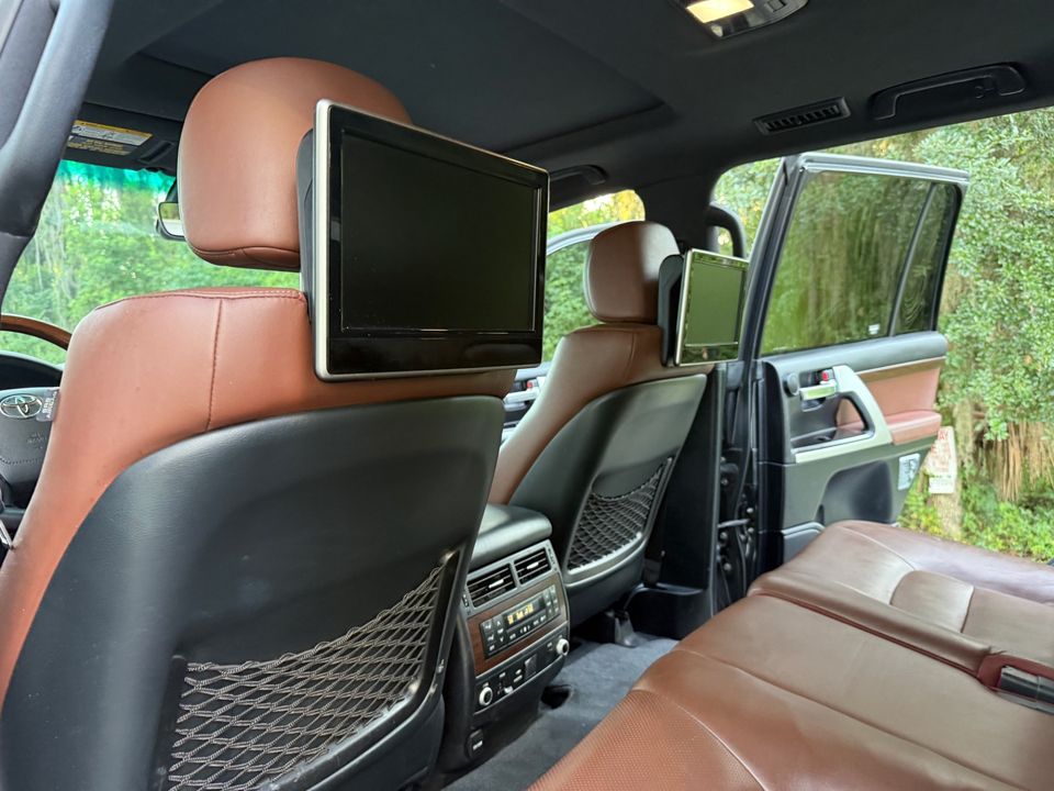 2016 Toyota Land Cruiser 200 EXCELLENT CLEAN CARFAX SOUTHERN