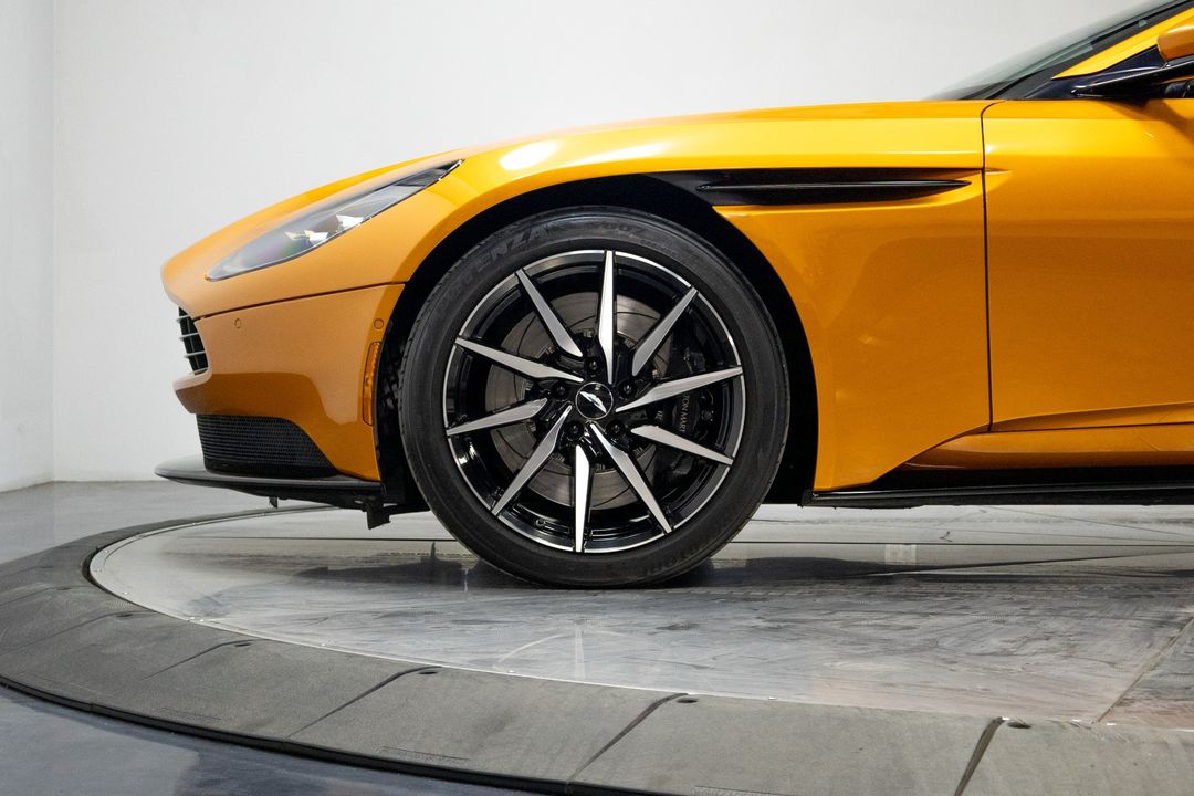 2018 Aston Martin DB11