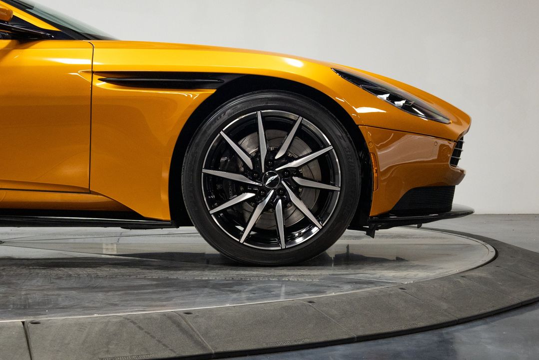2018 Aston Martin DB11