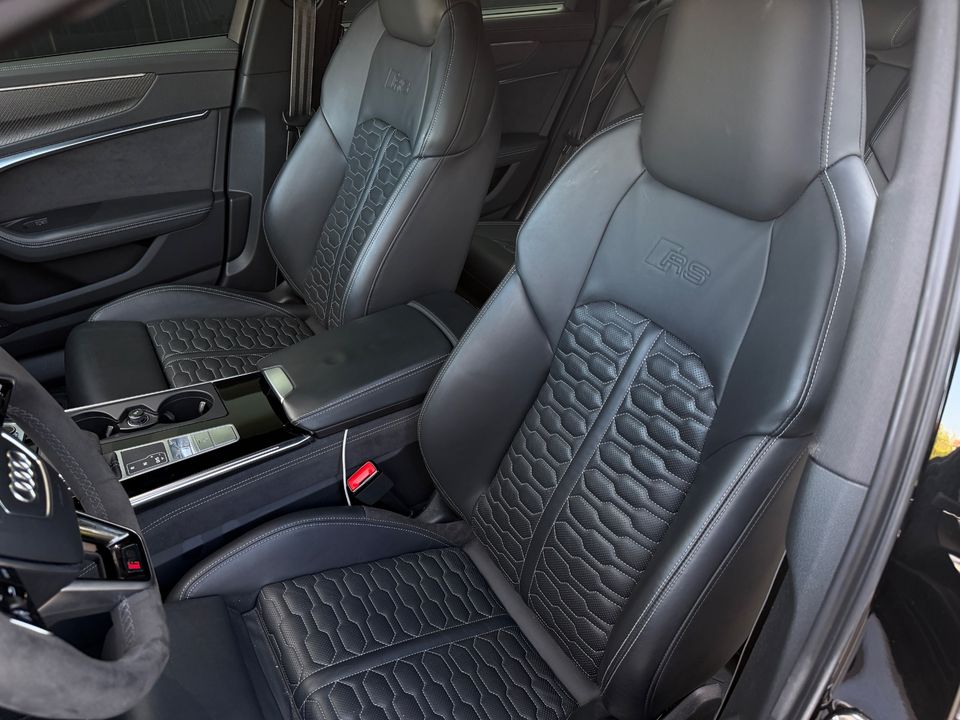 2022 Audi RS 6 Avant