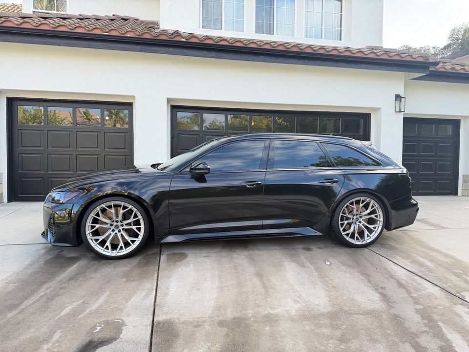 2022 Audi RS 6 Avant
