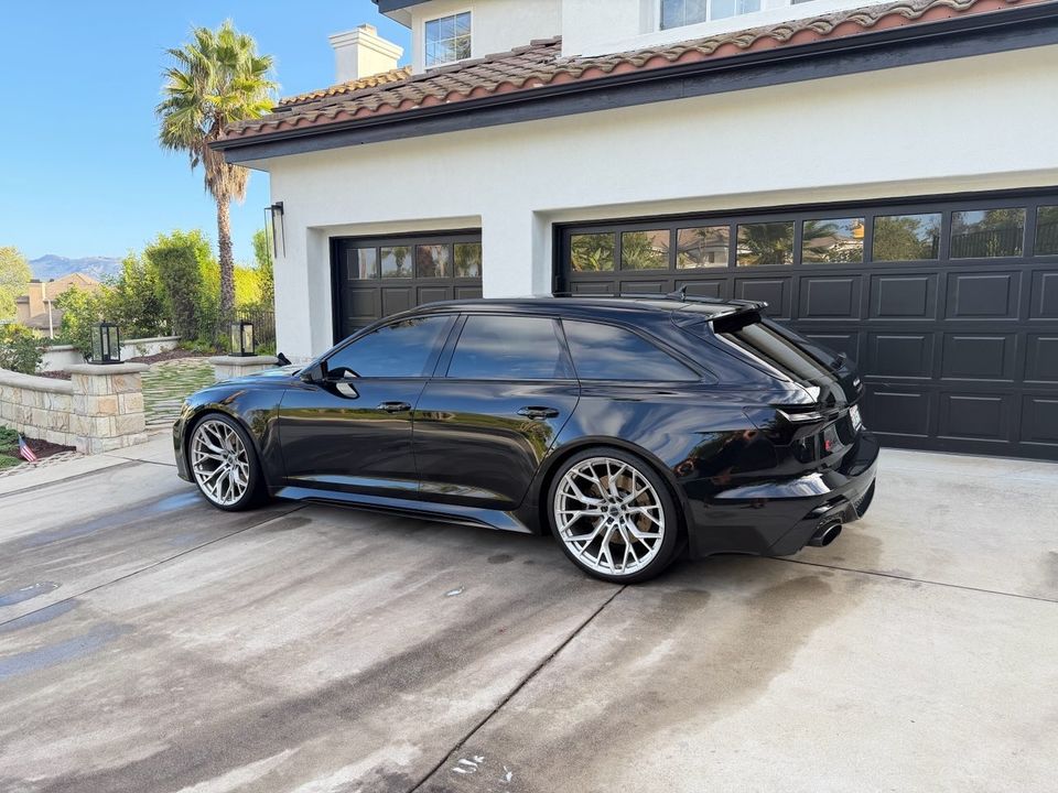 2022 Audi RS 6 Avant