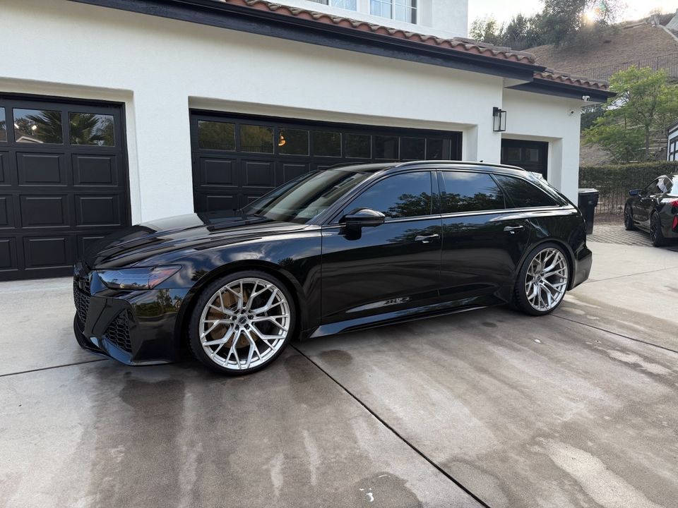 2022 Audi RS 6 Avant