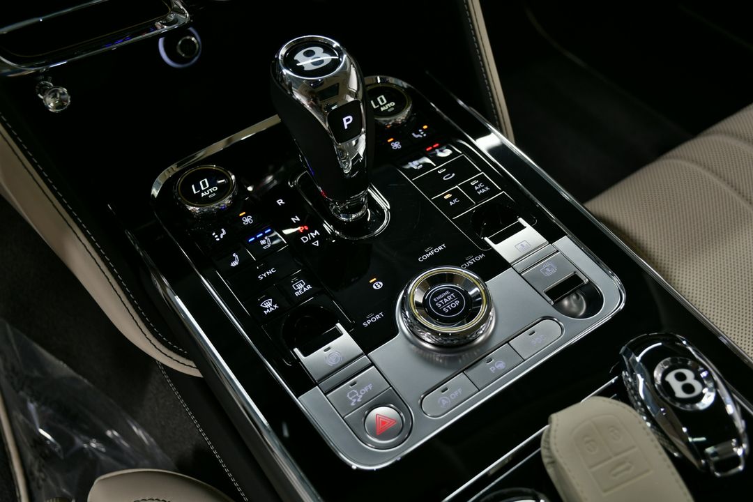2024 Bentley Flying Spur