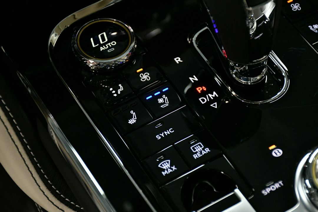 2024 Bentley Flying Spur