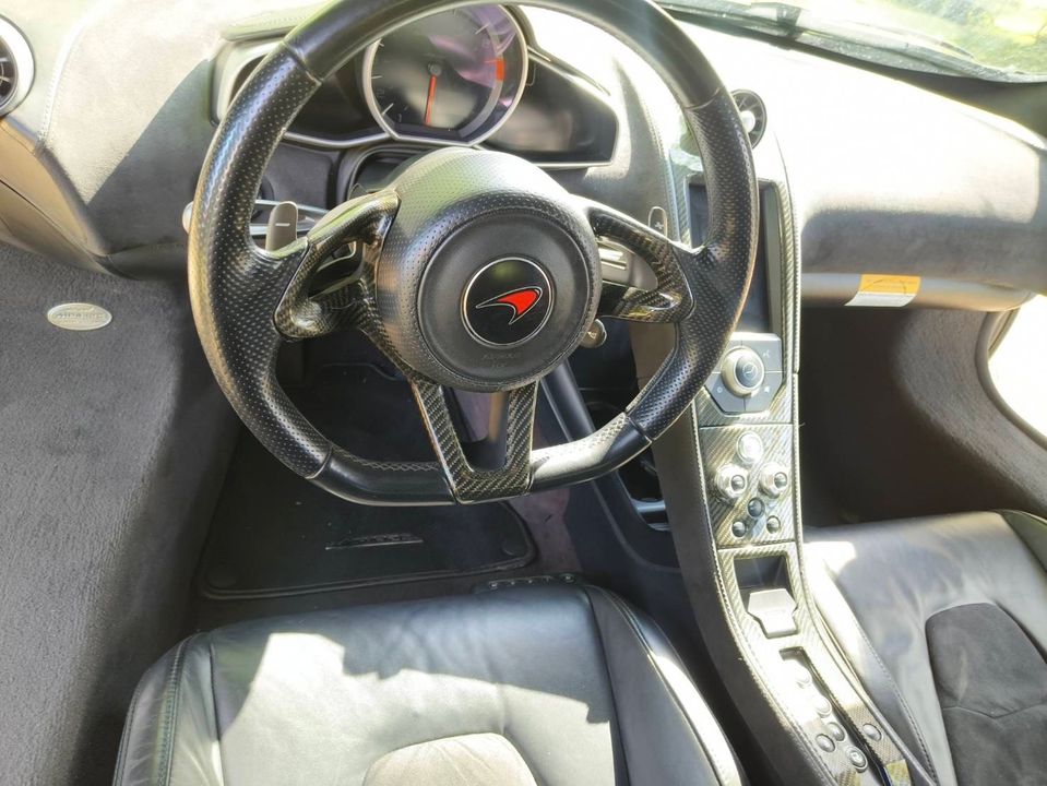 2012 McLaren MP4-12C