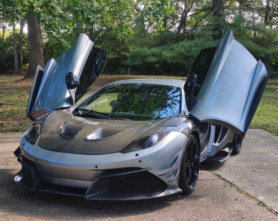 2012 McLaren MP4-12C