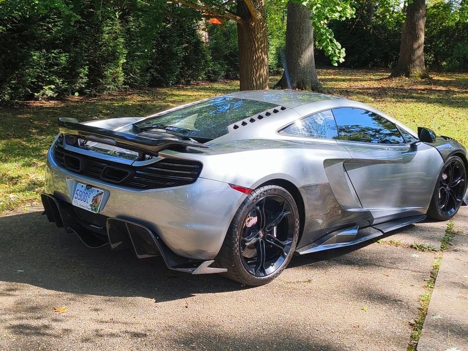 2012 McLaren MP4-12C