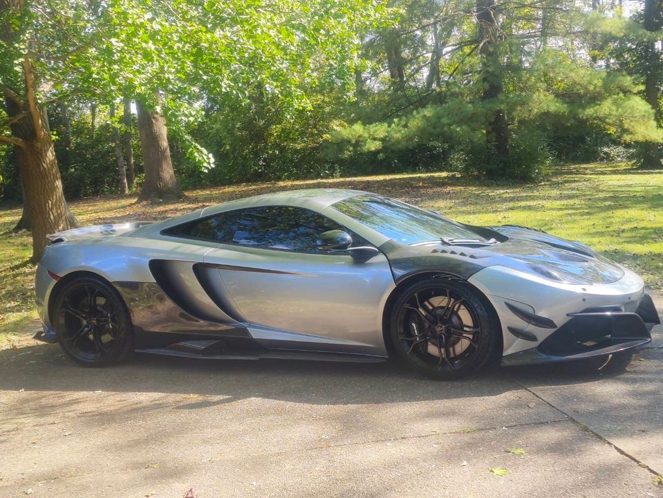 2012 McLaren MP4-12C