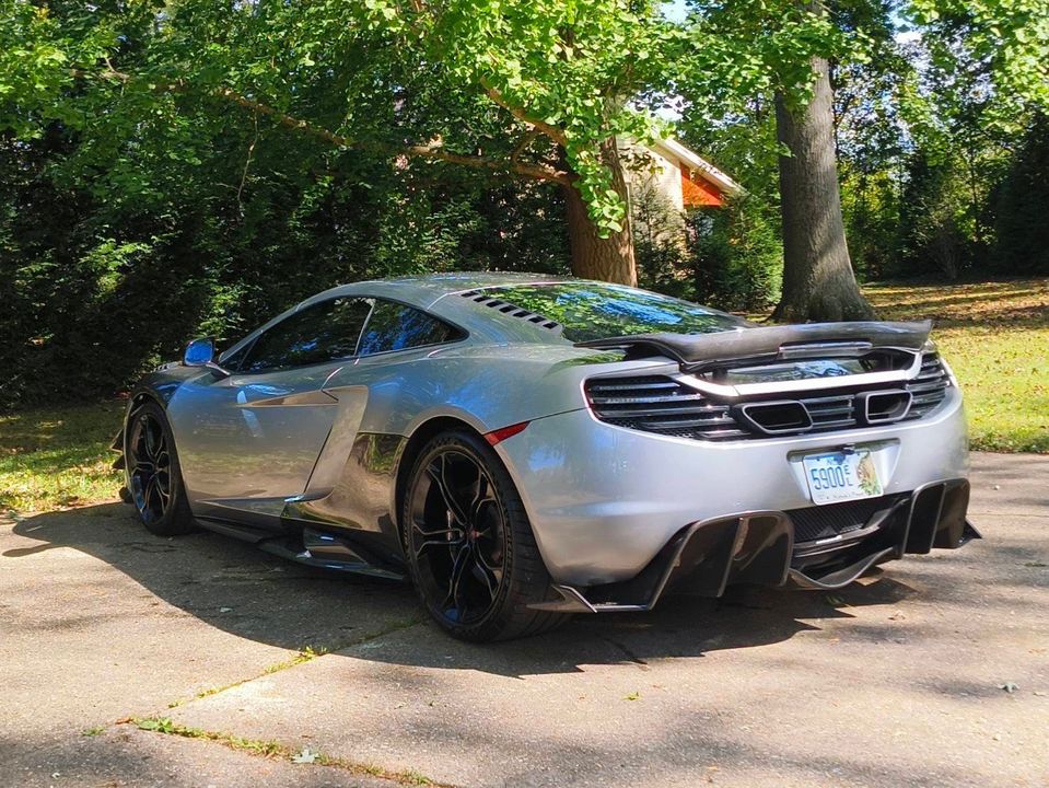 2012 McLaren MP4-12C