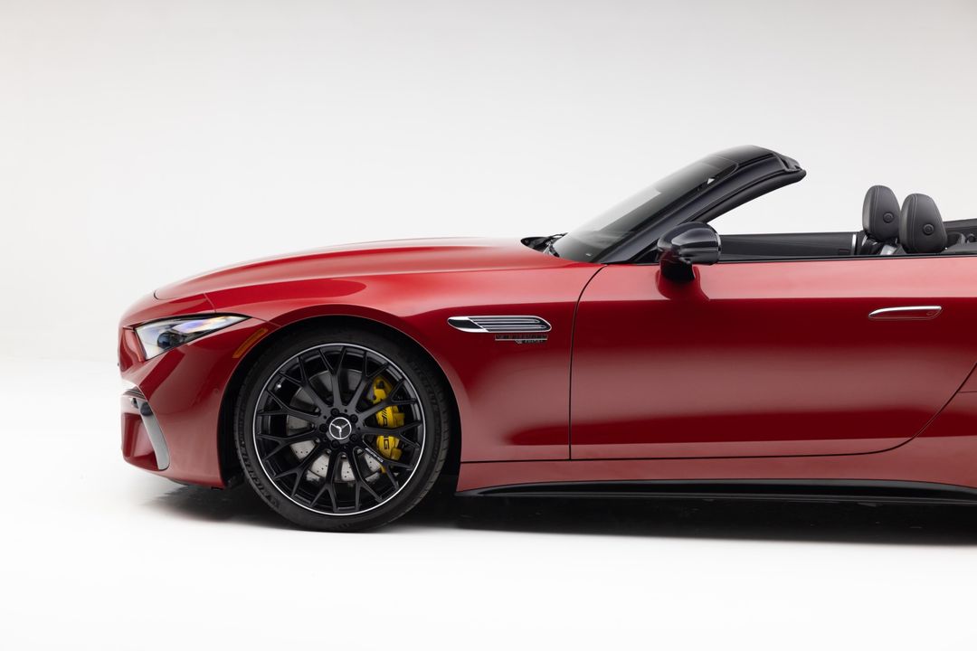 2022 Mercedes-Benz SL 63 AMG