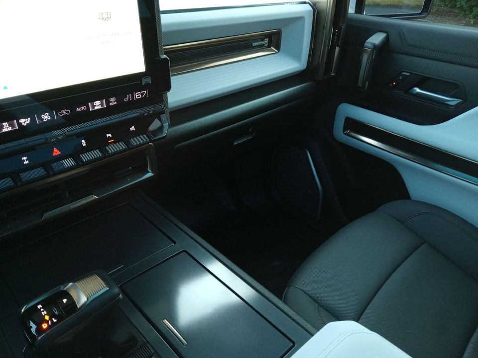 2022 GMC Hummer EV