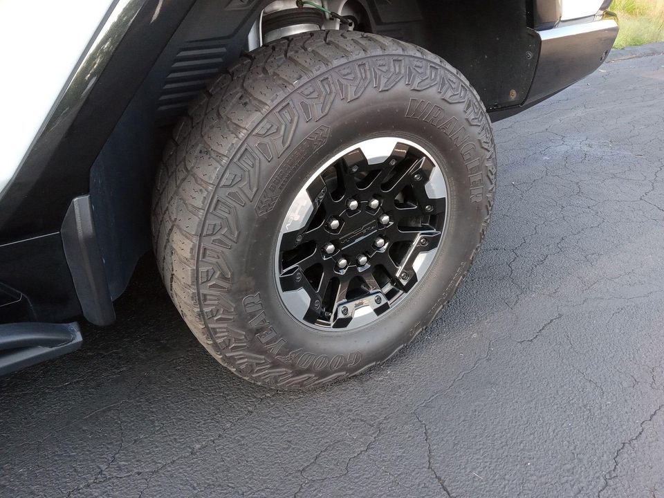 2022 GMC Hummer EV
