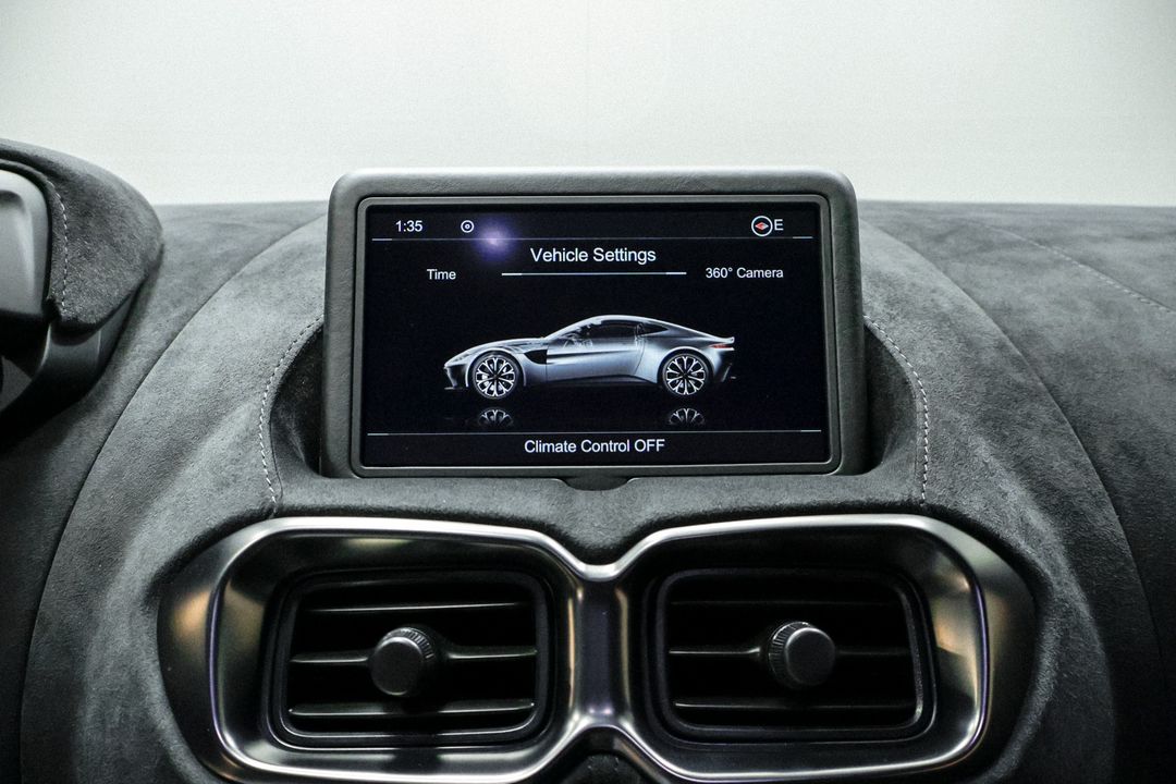 2019 Aston Martin Vantage