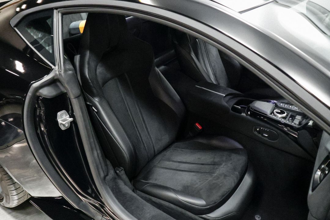 2019 Aston Martin Vantage