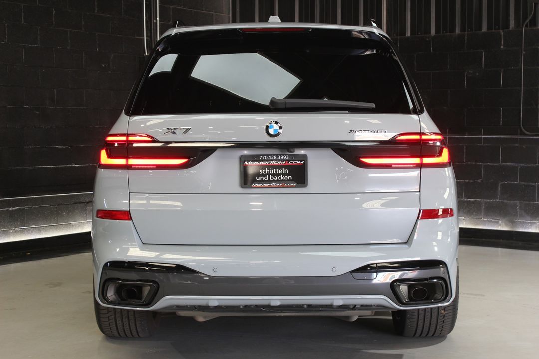 2024 BMW X7
