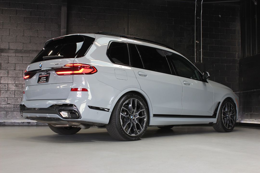 2024 BMW X7