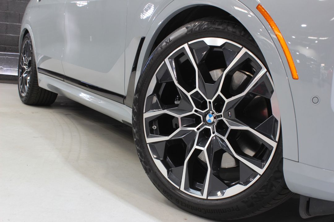 2024 BMW X7