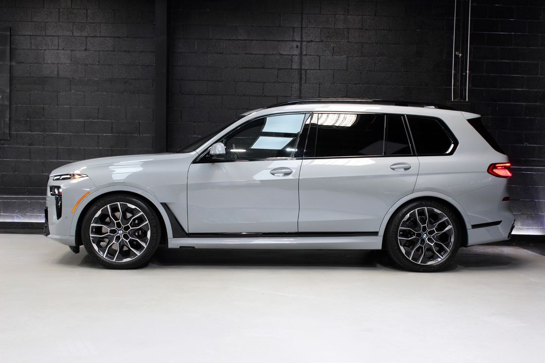 2024 BMW X7