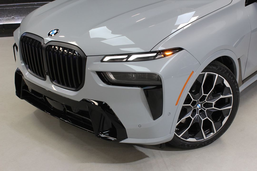 2024 BMW X7