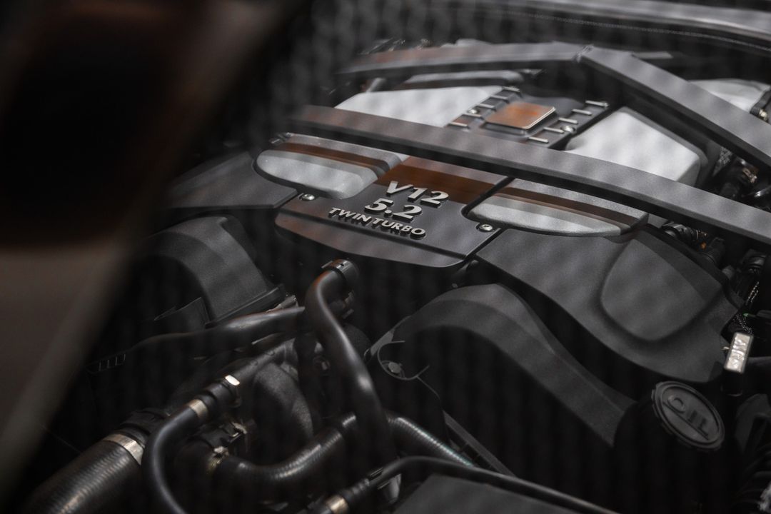 2021 Aston Martin DBS