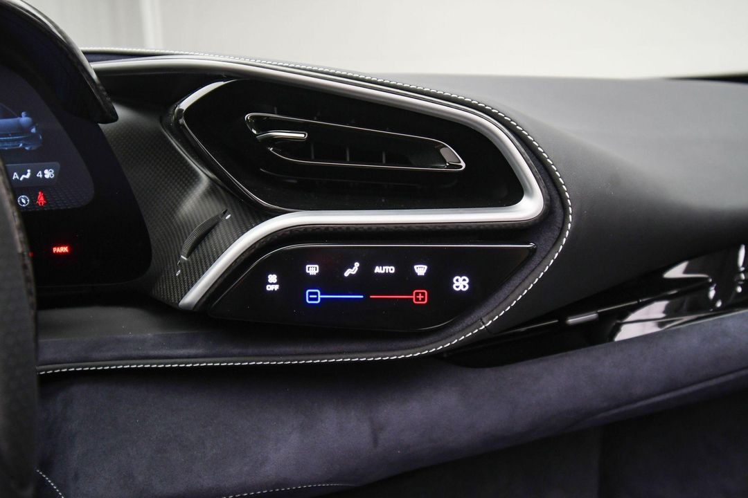 2025 Ferrari 296 GTS