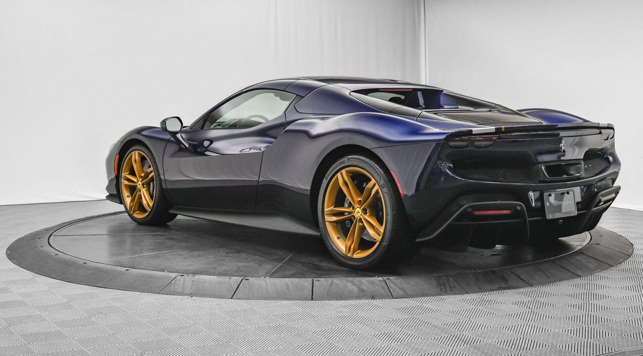 2025 Ferrari 296 GTS