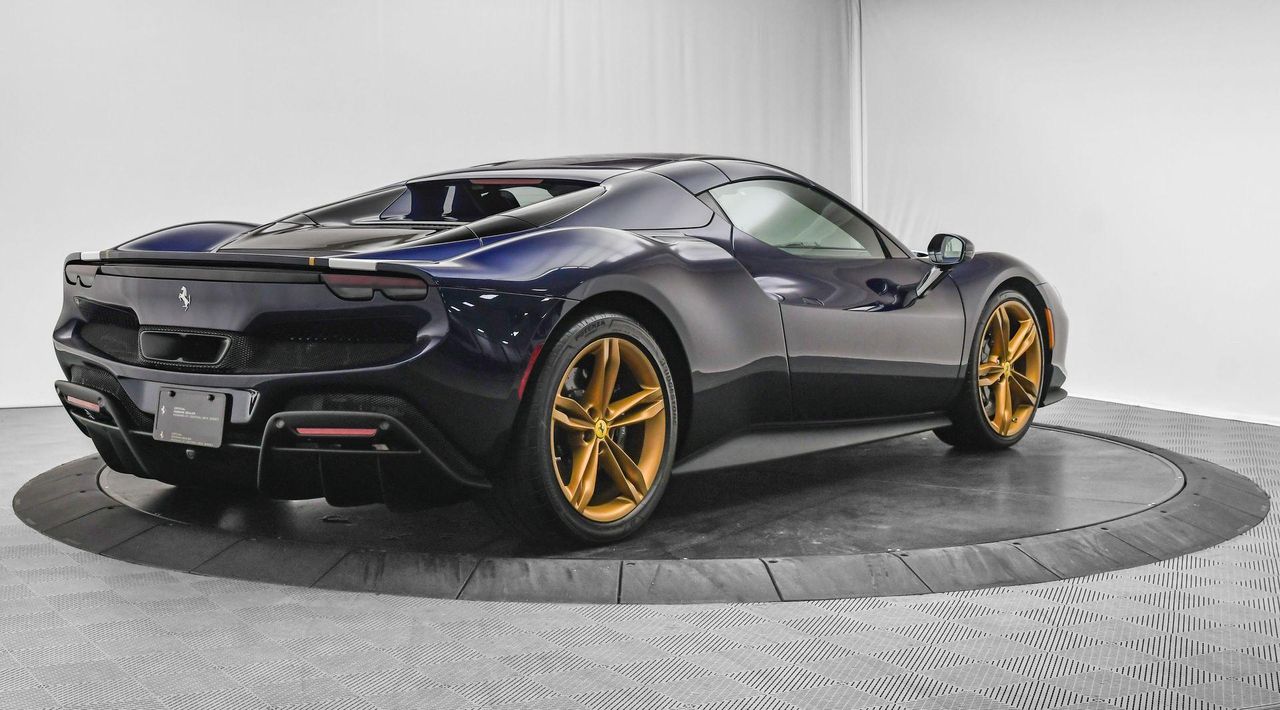 2025 Ferrari 296 GTS