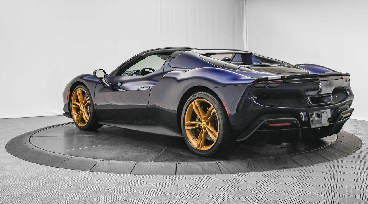 2025 Ferrari 296 GTS
