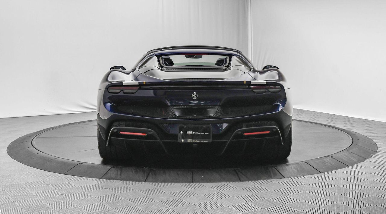 2025 Ferrari 296 GTS