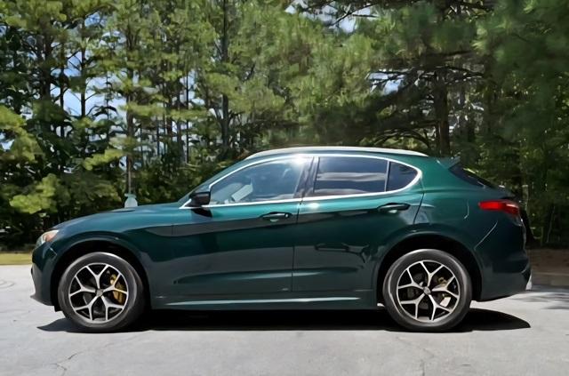 2021 Alfa Romeo Stelvio