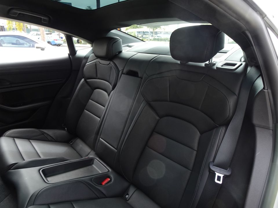 2022 Porsche Taycan