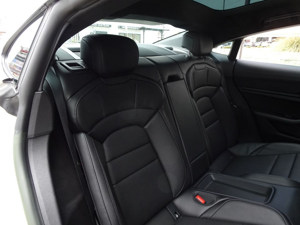 2022 Porsche Taycan