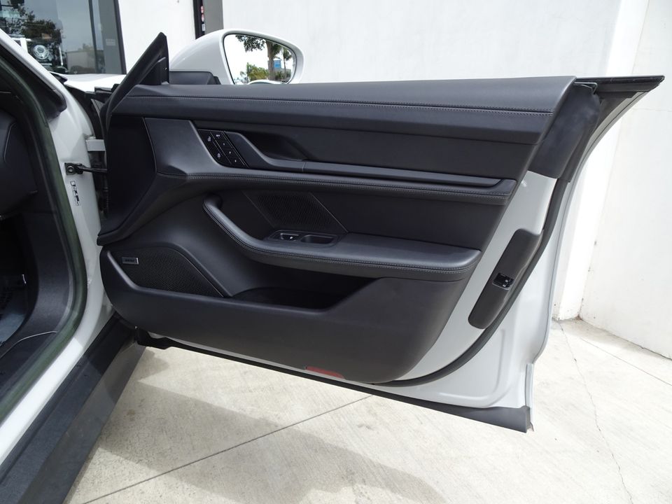 2022 Porsche Taycan