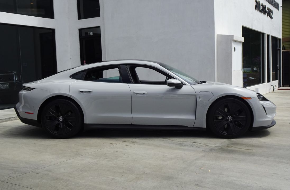 2022 Porsche Taycan